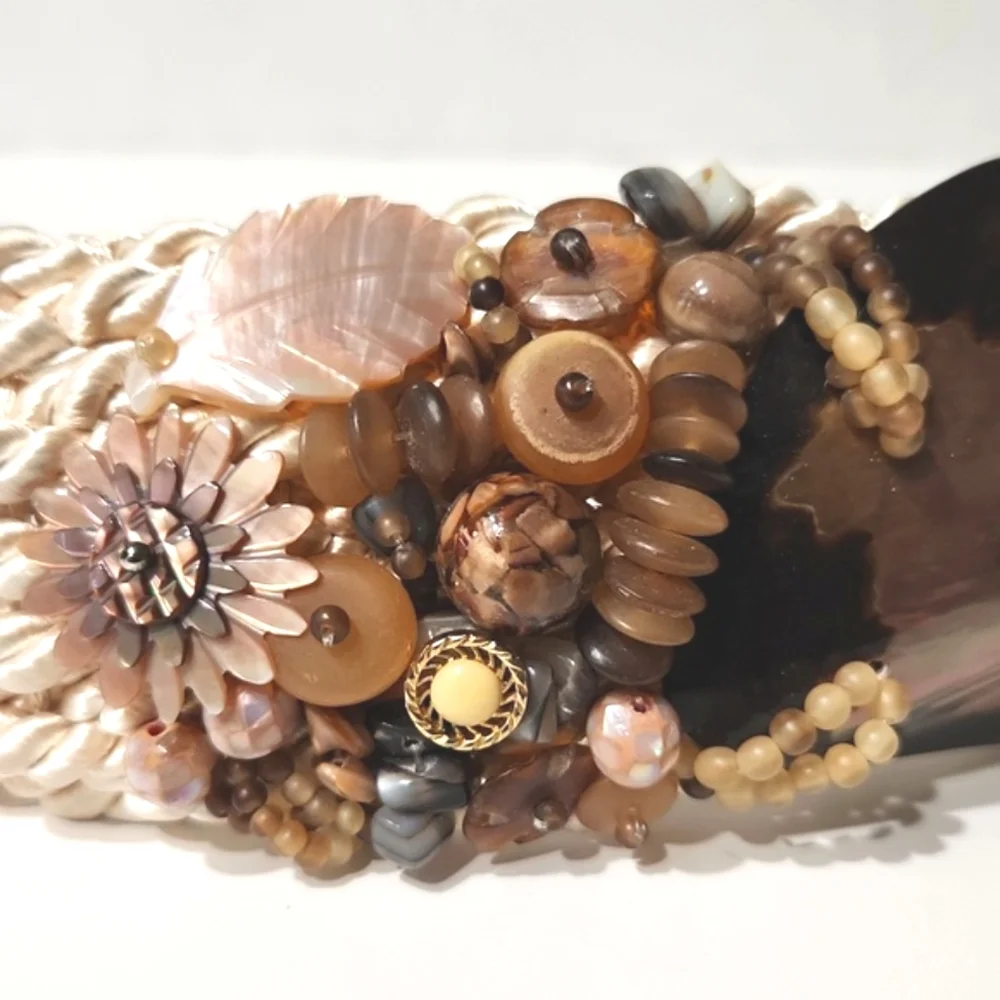 Vintage Stunning Seashell Centerpiece Braided Belt with Beads EUC!